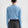 Maglione leggero in lana con scollo a V