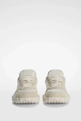 Moon Sneaker