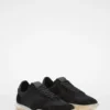 Moon Sneaker