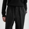 Pantaloni affusolati in cotone leggero