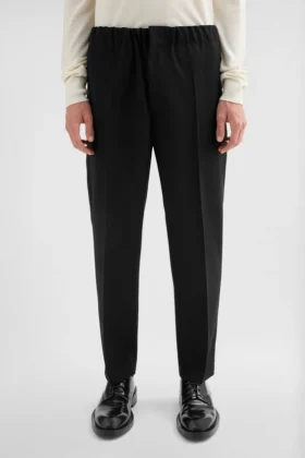 Pantaloni affusolati in gabardine di lana leggera