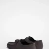 Scarpa con cappuccio e lacci