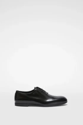 Scarpa stringata