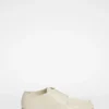 Scarpa stringata