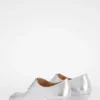 Scarpa stringata