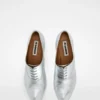 Scarpa stringata