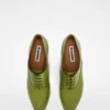 Scarpa stringata